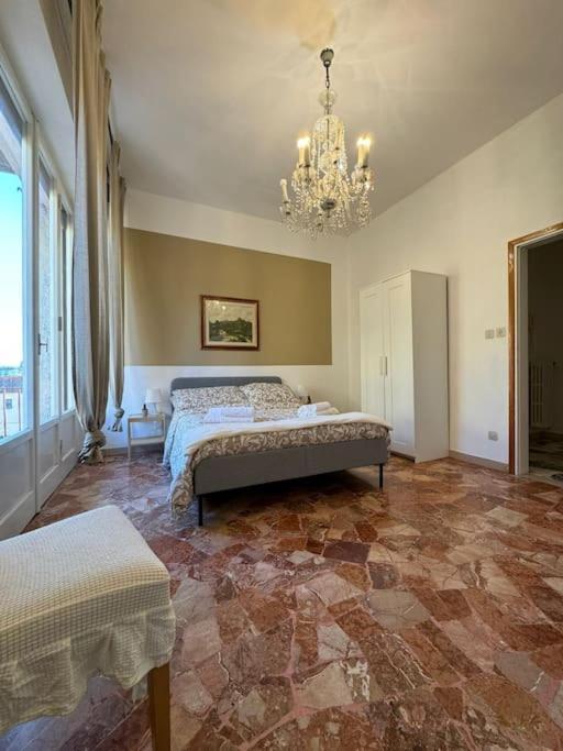 Casa De With Parking Near The Center Apartamento Florencia